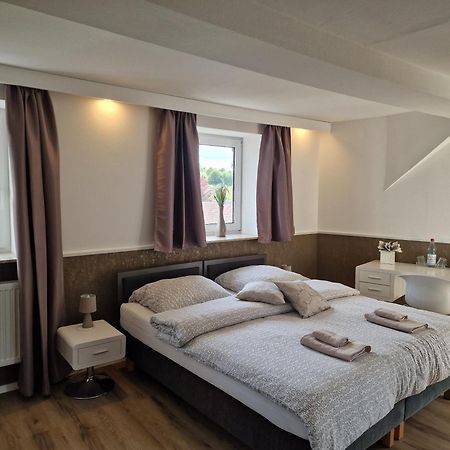 Pension zur Sonne 24/7 Poppenhausen Exterior foto