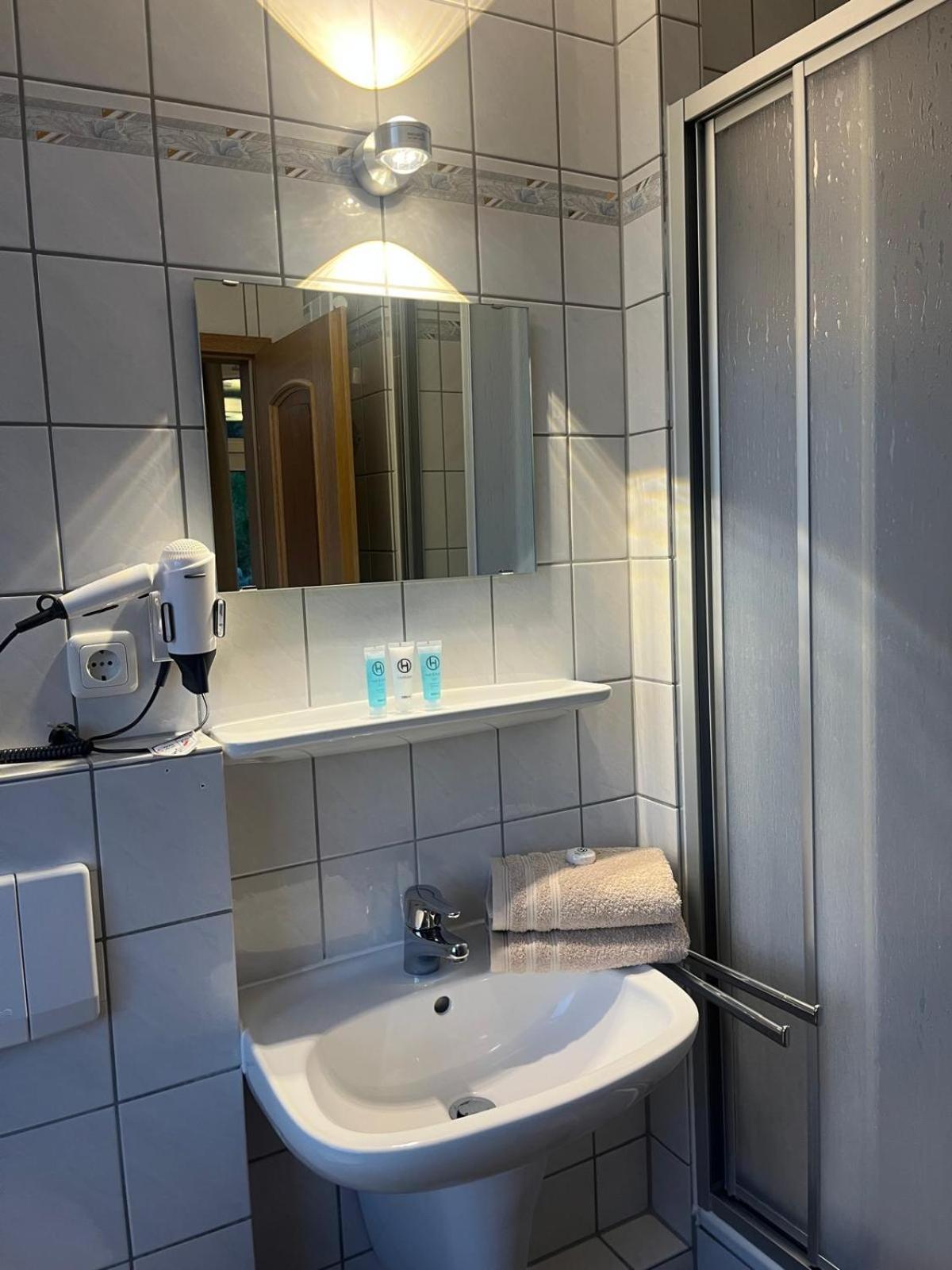 Pension zur Sonne 24/7 Poppenhausen Exterior foto