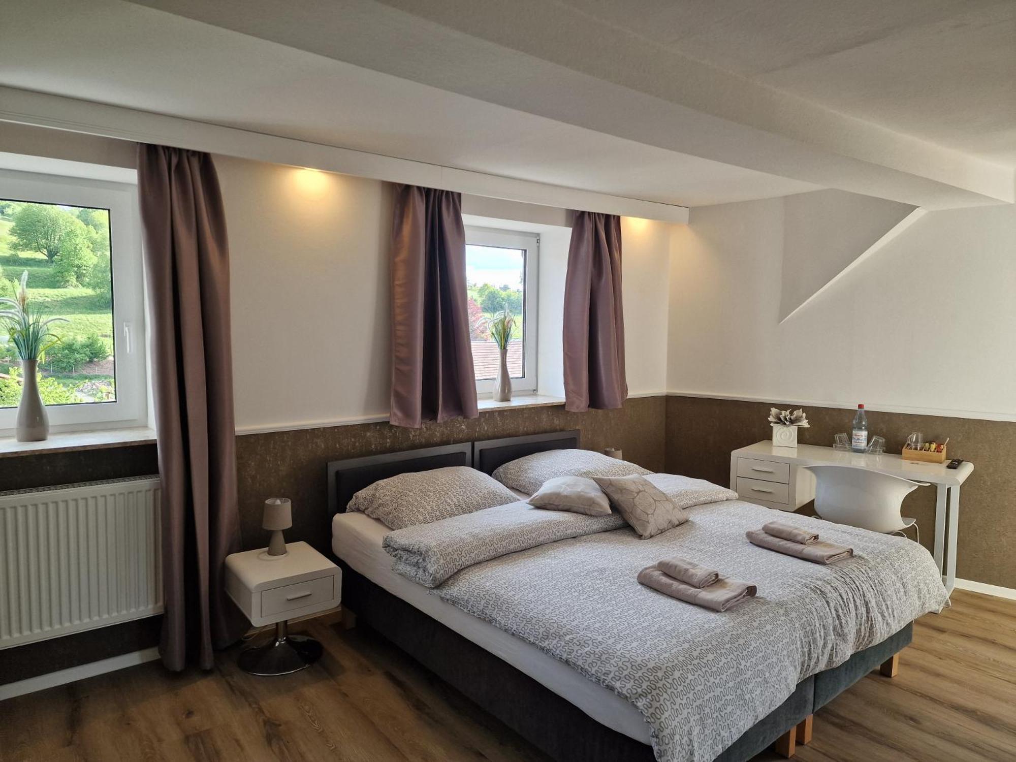 Pension zur Sonne 24/7 Poppenhausen Exterior foto